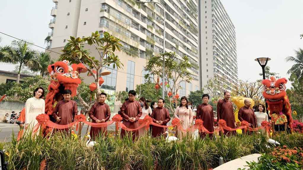 Phúc Khang khánh thành công viên hoa xuân tại Diamond Lotus Riverside